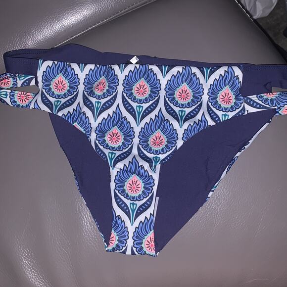 TAVIK‎  Chloe Swim Bottom. Monaco Sand. Large - Picture 1 of 10